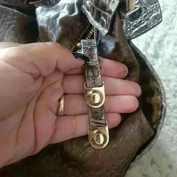 Jessica Simpson Brown Faux Leather and Croc Large Shoulder Bag - Picture 10 of 16